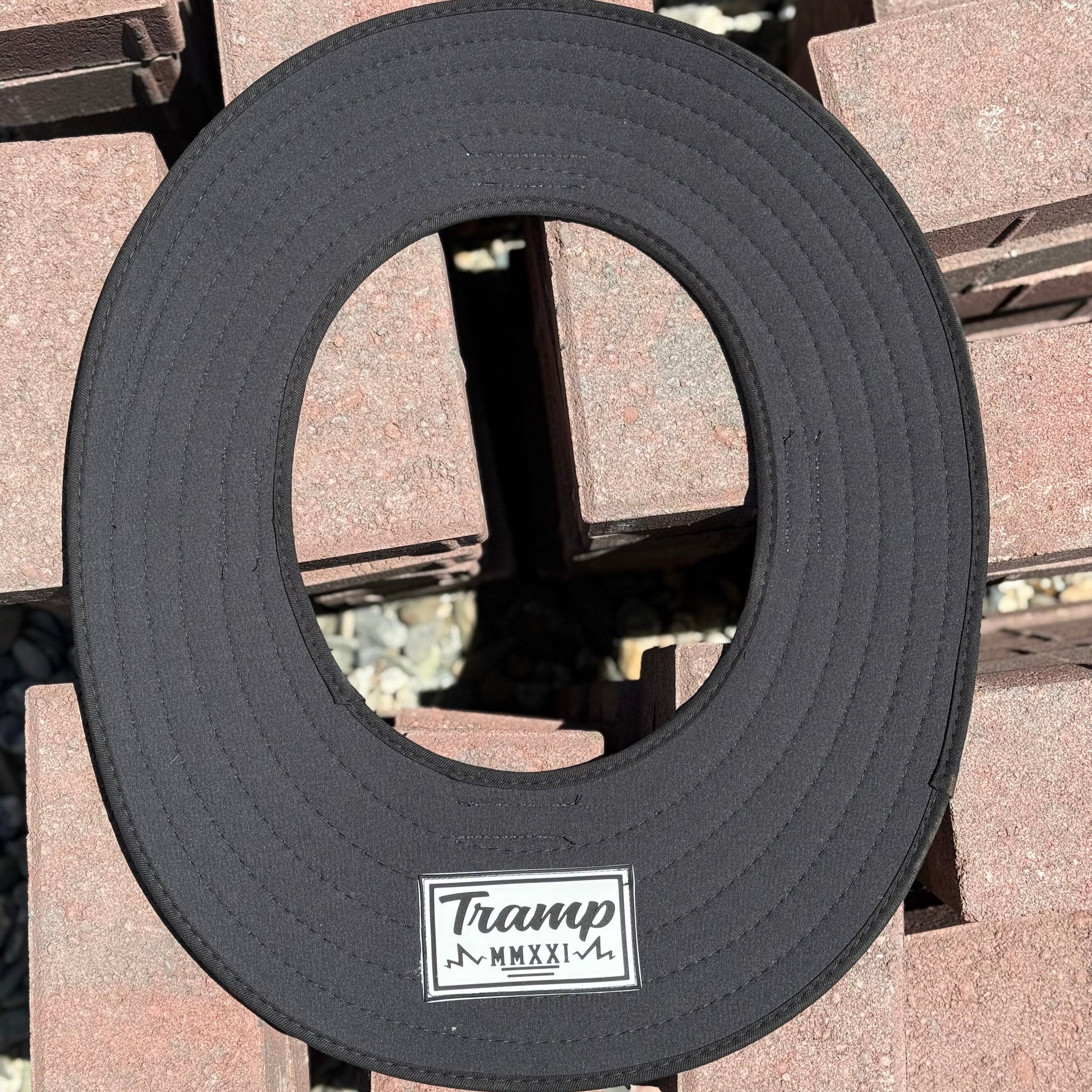 black sunshade from tramp life