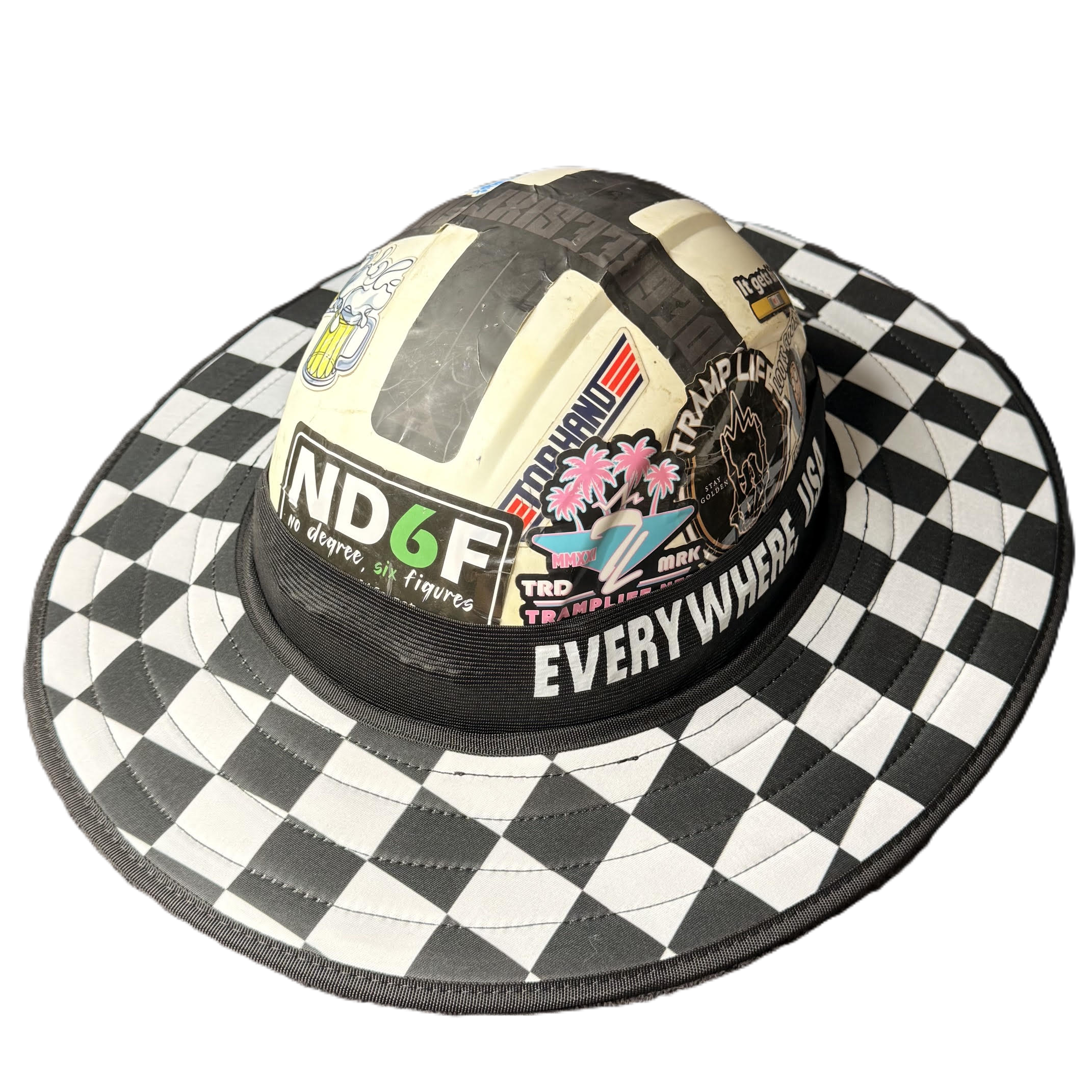 Checkered Fly Shade